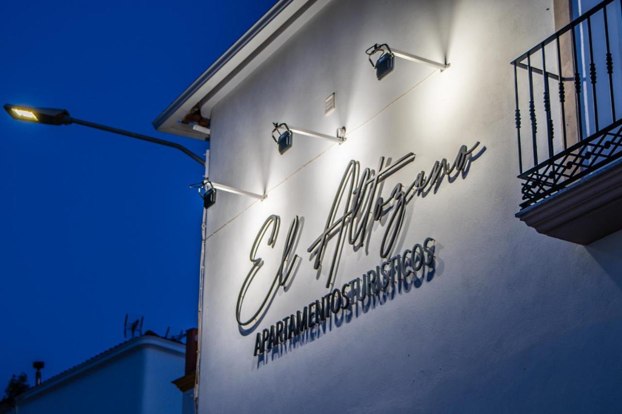 Apartamentos Turisticos El Altozano Fuentes de León Eksteriør bilde